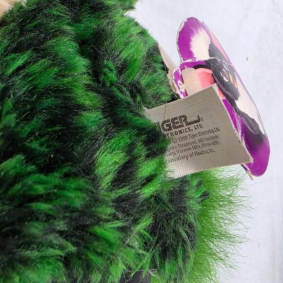 Vintage Furby Original Green Black Tiger Electronics 1999 New With Tags NWT - Picture 10 of 10